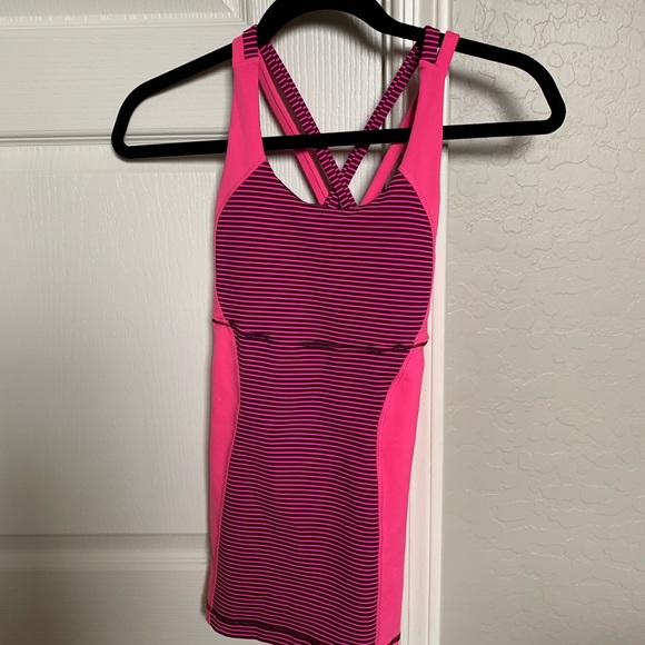 lululemon athletica Tops - Lululemon tank with bra